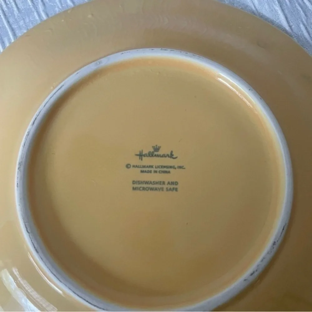 Set of‎ three Hallmark luncheon plates